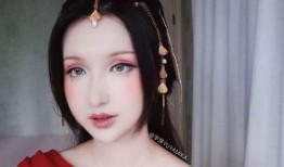 b站up边化妆边爆料娱乐圈,揭秘娱乐圈幕后故事