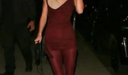 詹娜身材爆料视频播放,惊艳身材引热议