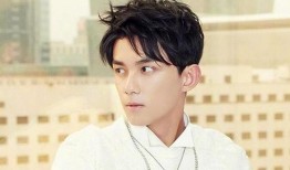 赵露思吴磊圈内人爆料,圈内人爆料，甜蜜互动引热议