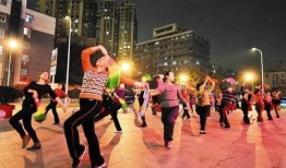 东莞荷塘夜色肖大妈爆料新闻,肖大妈独家爆料揭示惊人真相