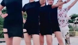 娱乐吃瓜美女背景,揭秘吃瓜美女背后的故事